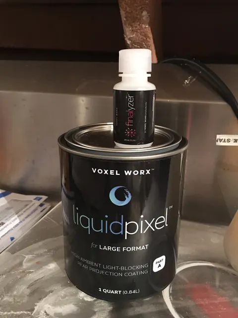 liquidpixel™, bench bottle.